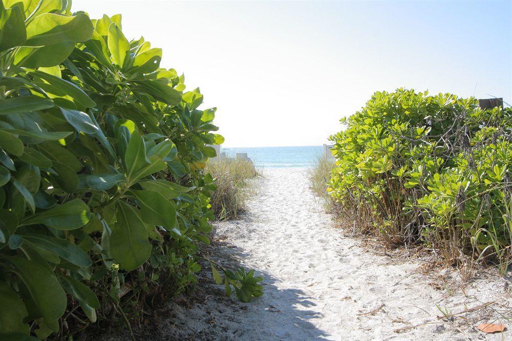 Beach Castle Resort By Rva Longboat Key Esterno foto