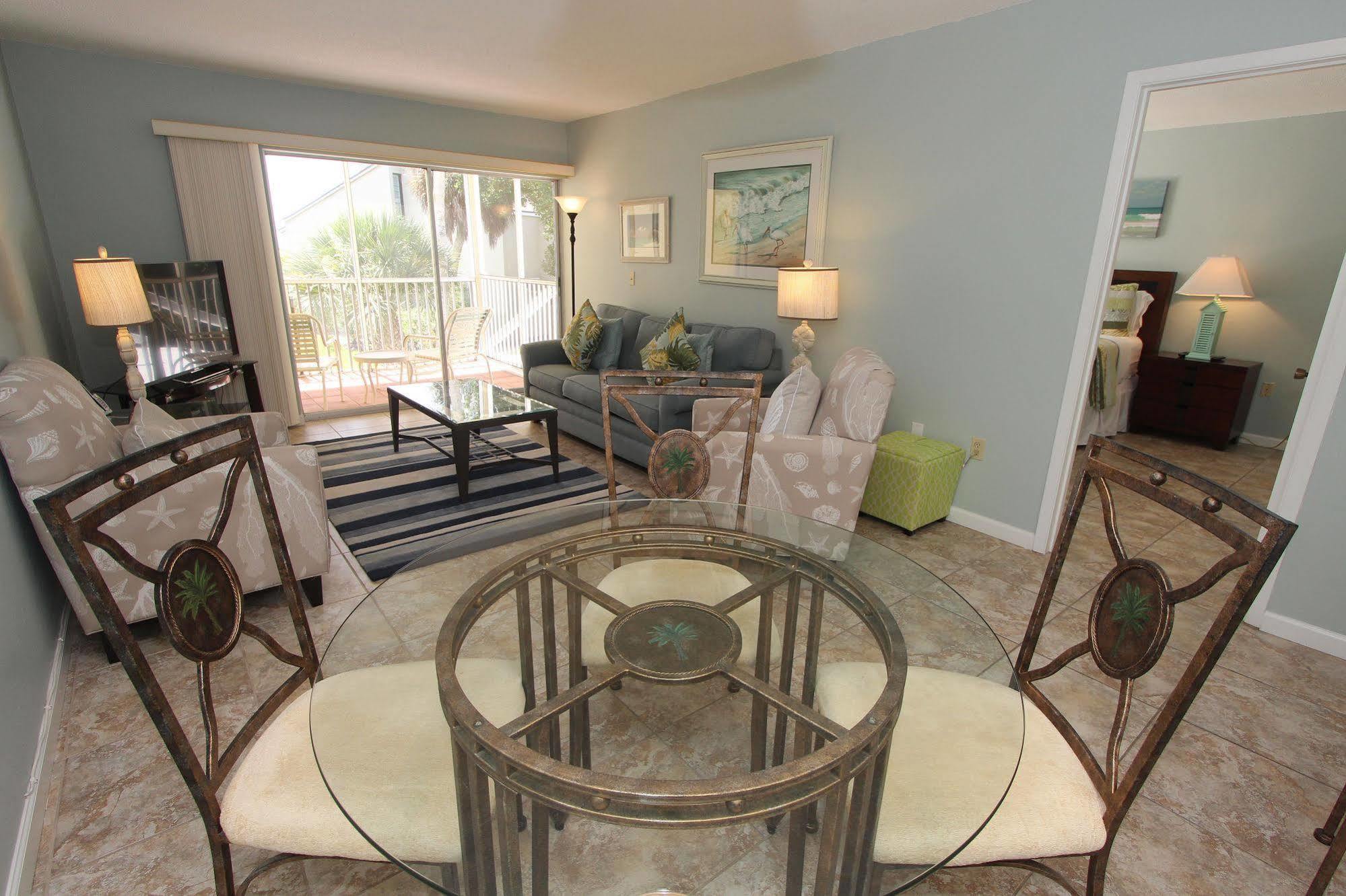 Beach Castle Resort By Rva Longboat Key Esterno foto