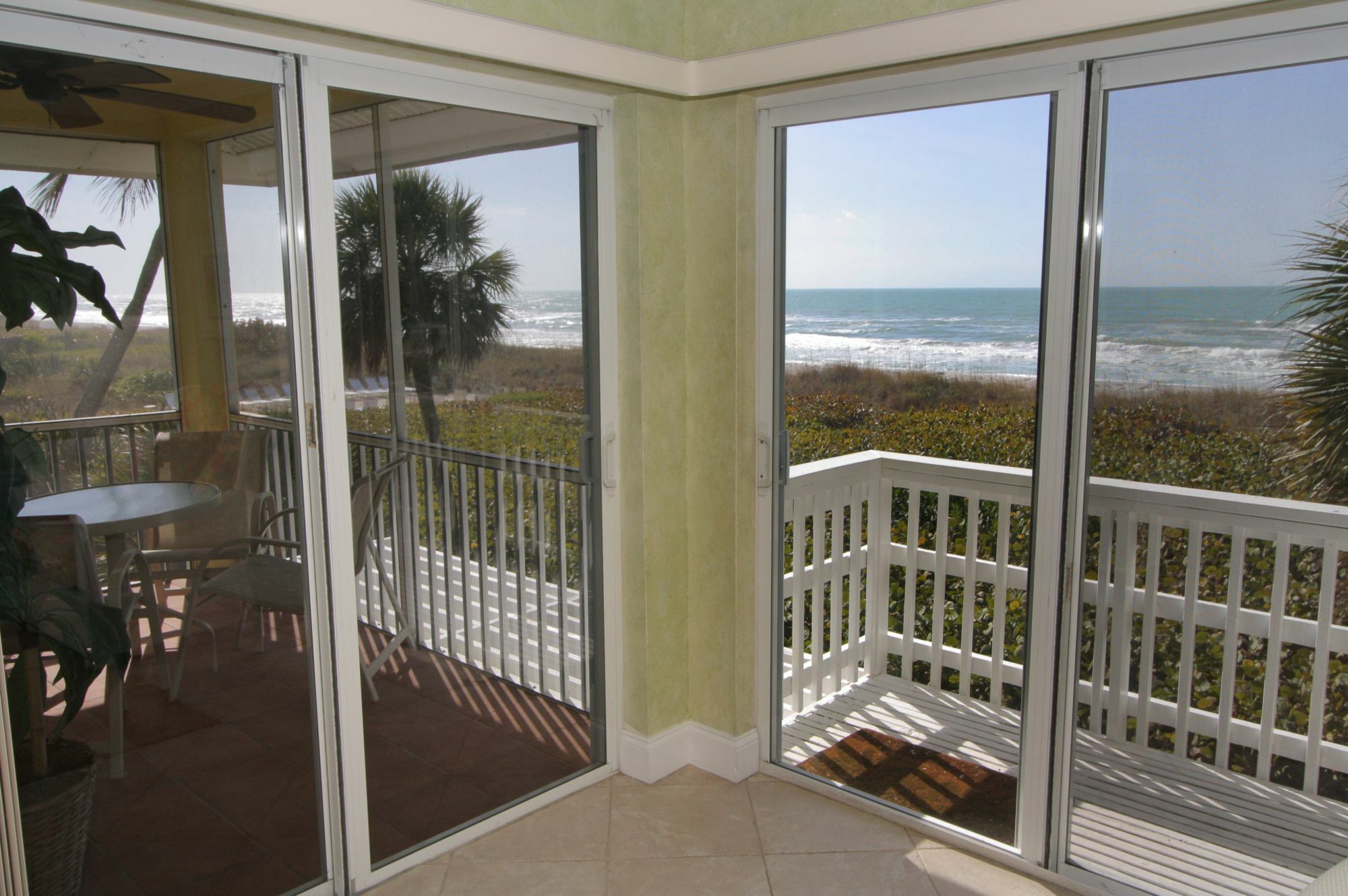 Beach Castle Resort By Rva Longboat Key Esterno foto